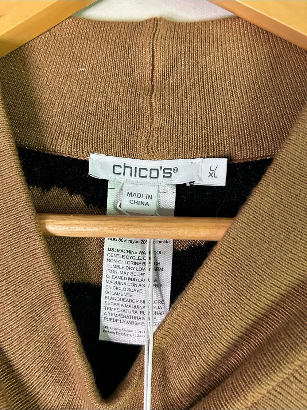 Chico's NWT Camel and Black Knit V-Neck Heavy Sweater Poncho